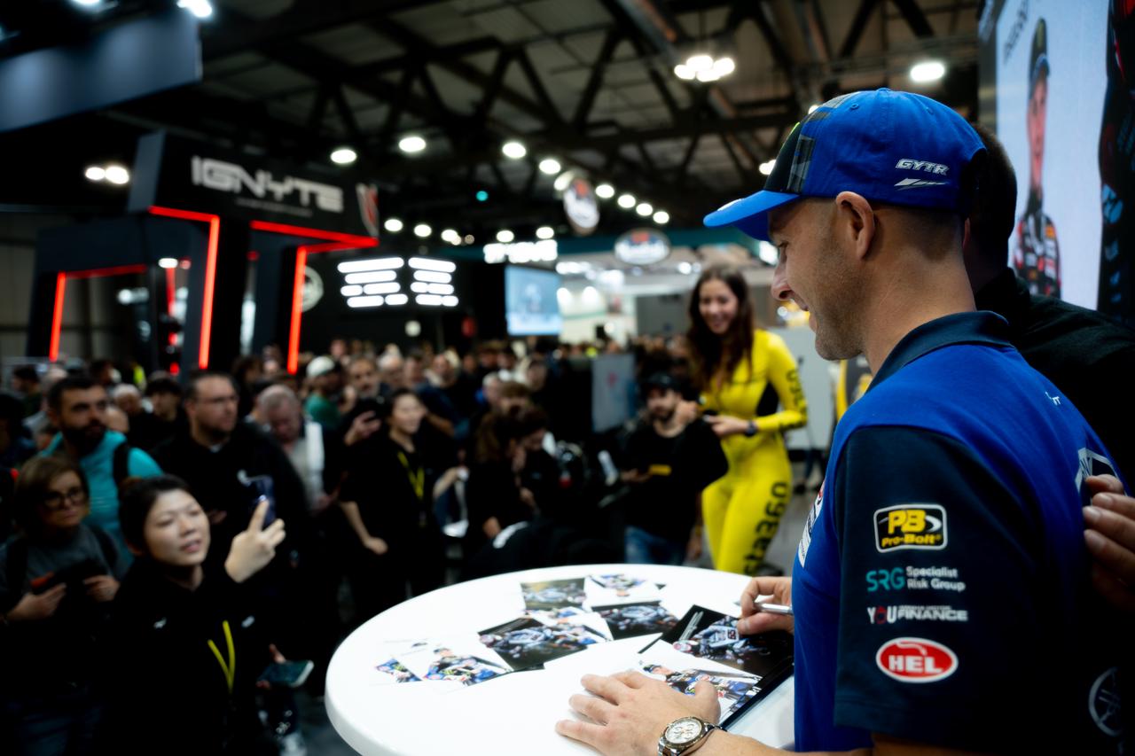 Jonathan Rea gives an Insta360 workshop, EICMA 2024.